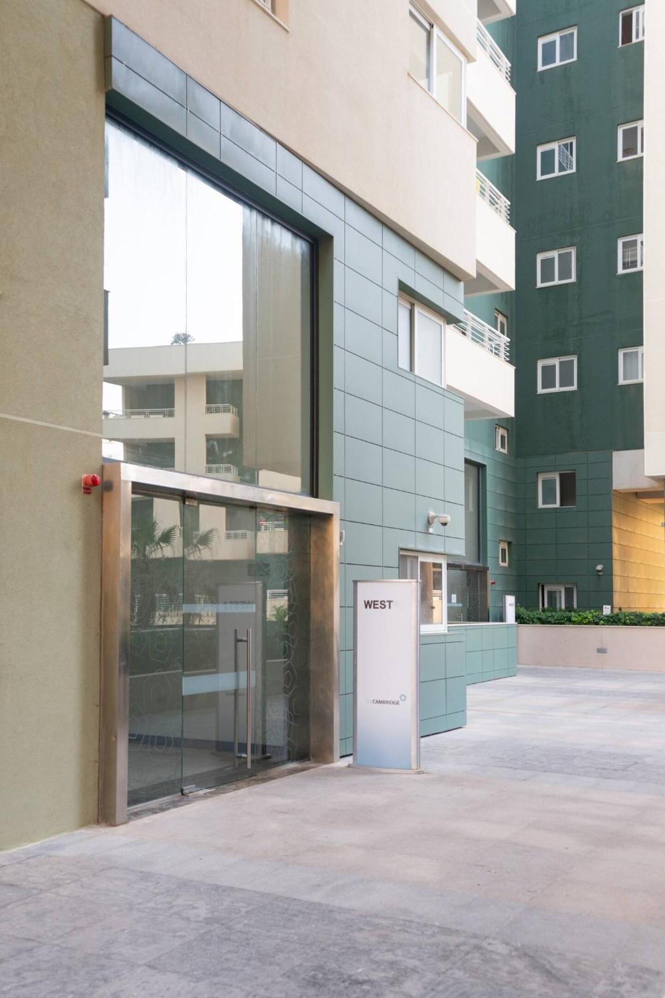 Fort Cambridge Apartments By Homely Sliema Exteriör bild
