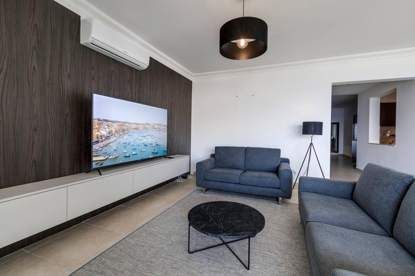 Fort Cambridge Apartments By Homely Sliema Exteriör bild