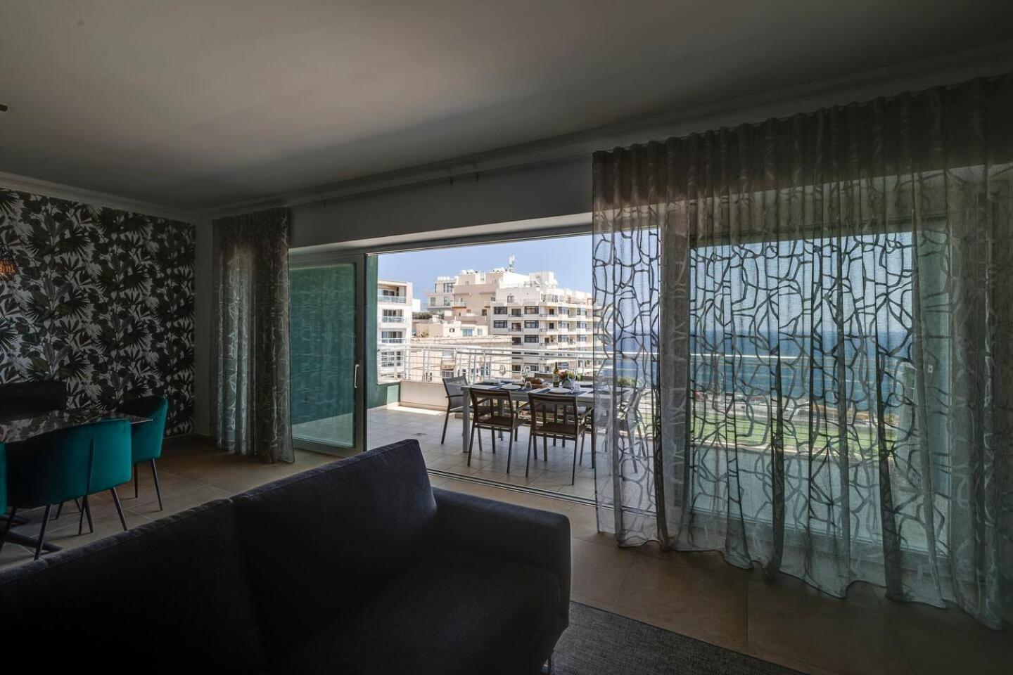 Fort Cambridge Apartments By Homely Sliema Exteriör bild
