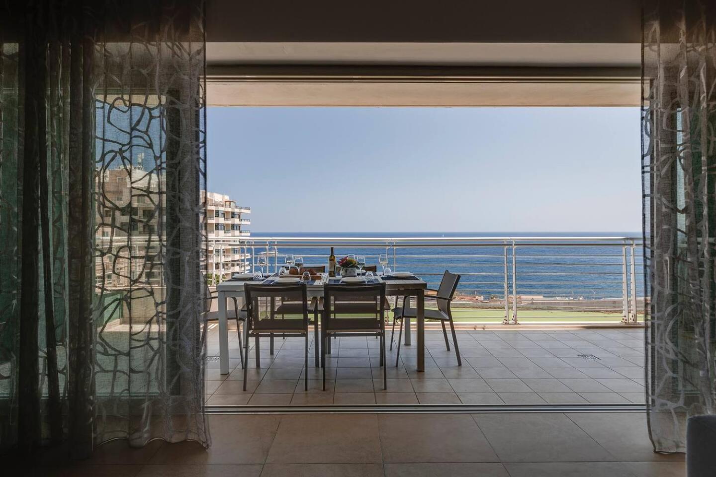 Fort Cambridge Apartments By Homely Sliema Exteriör bild