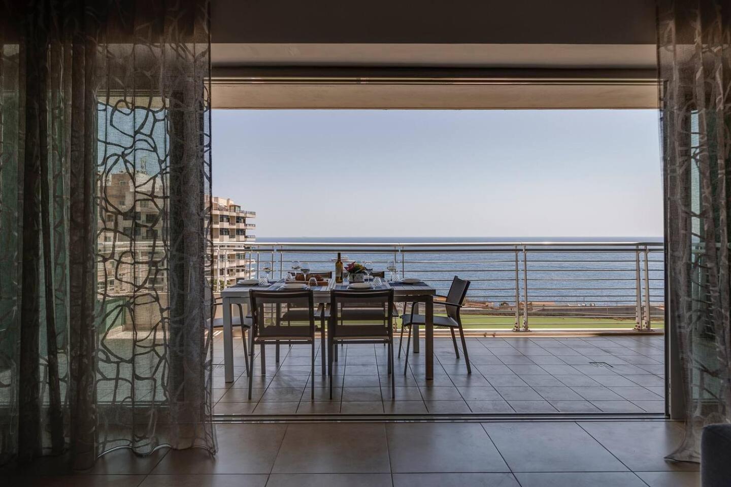 Fort Cambridge Apartments By Homely Sliema Exteriör bild