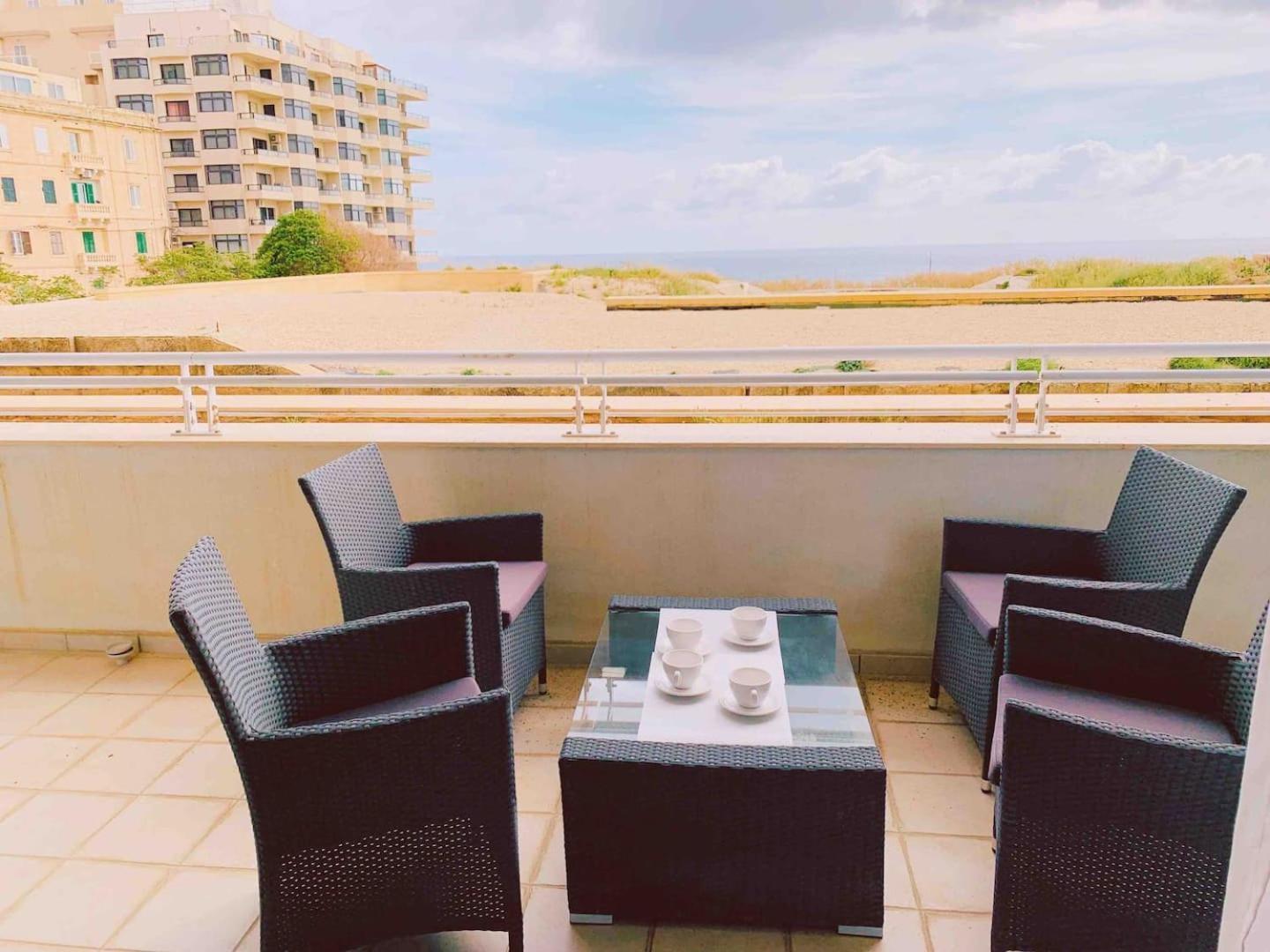 Fort Cambridge Apartments By Homely Sliema Exteriör bild