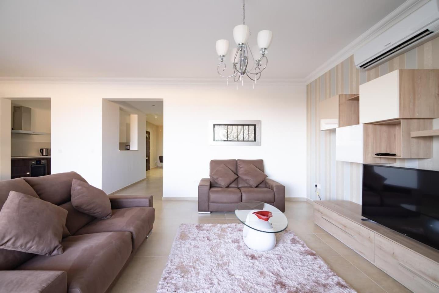 Fort Cambridge Apartments By Homely Sliema Exteriör bild