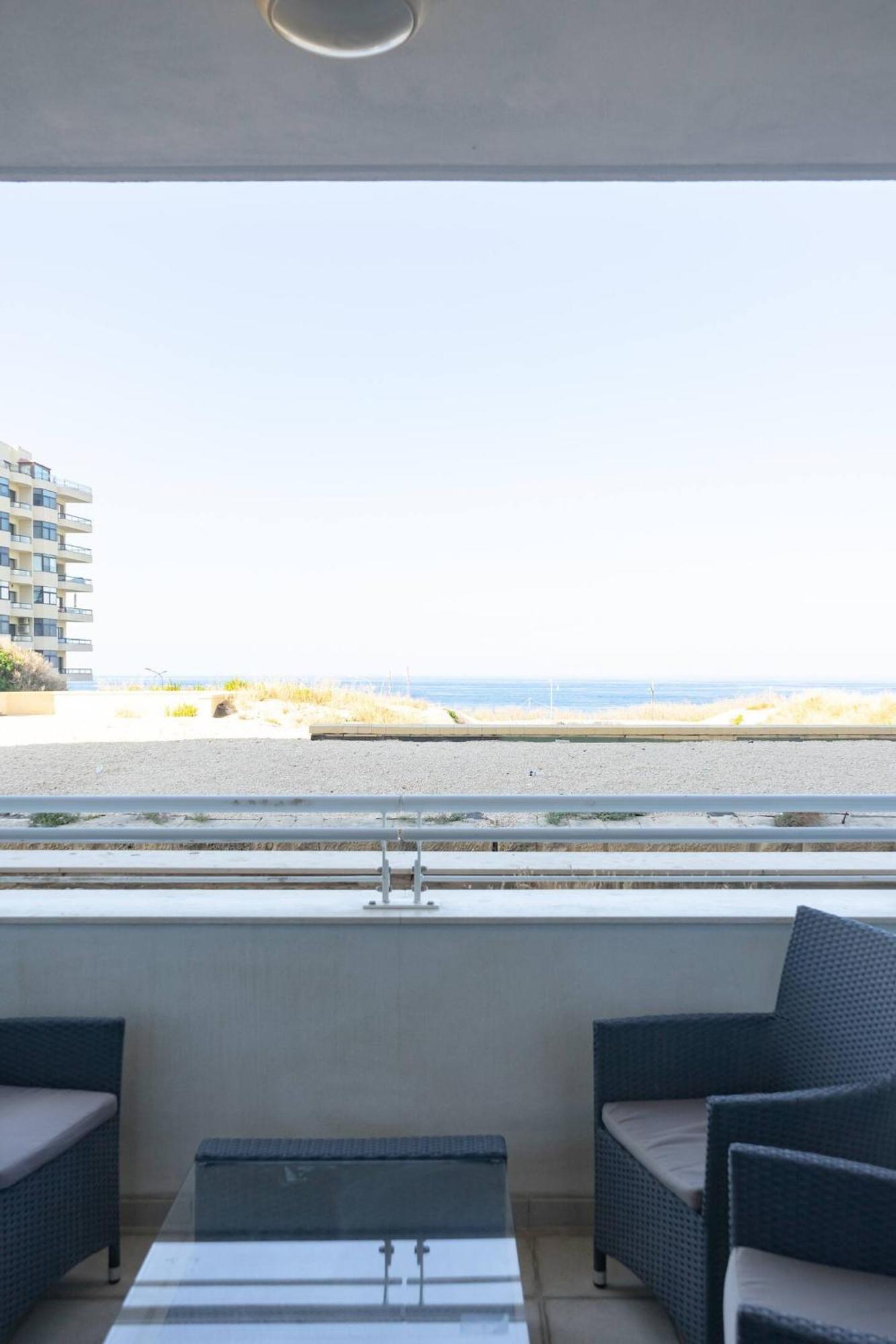 Fort Cambridge Apartments By Homely Sliema Exteriör bild